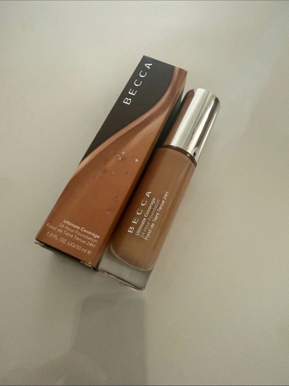 ✨NEW IN BOX BECCA Ultimate Coverage Foundation - 3C1 Pebble